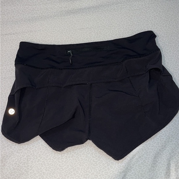 COPY - black lulu lemon speed up 2.5in shorts - Picture 4 of 4